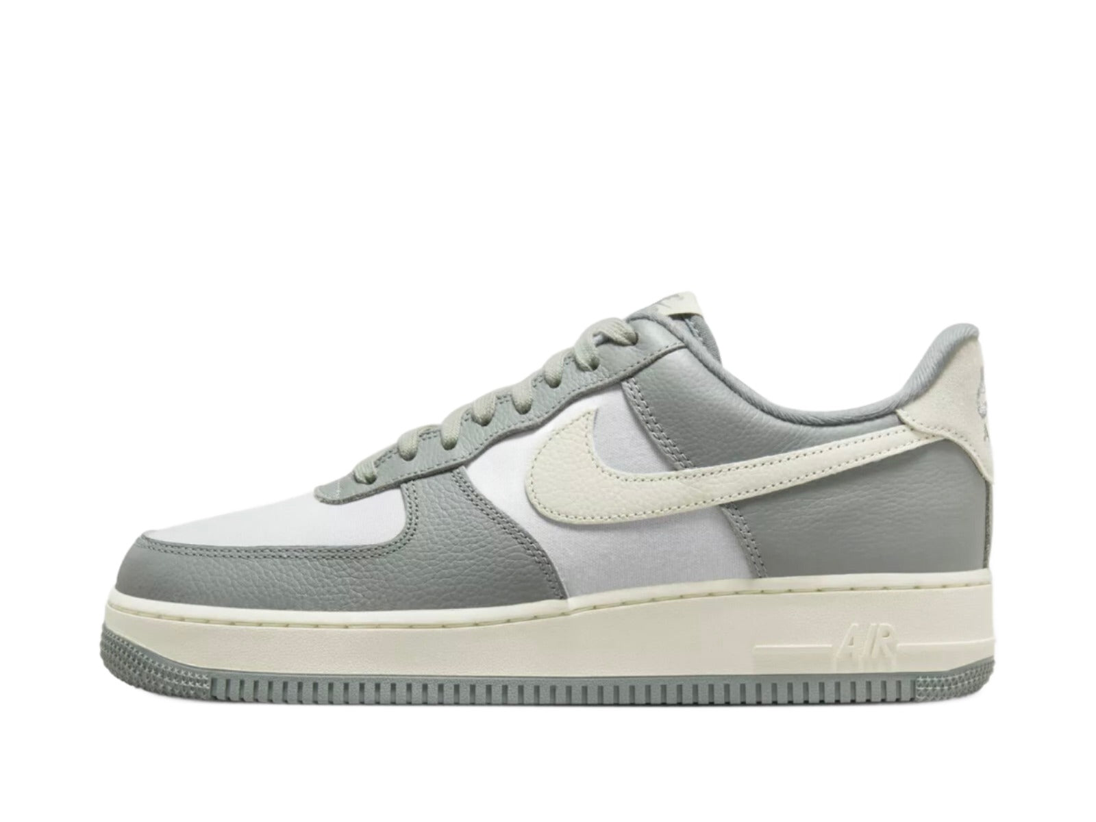 Nike Air Force 1 '07 LX Shoes Mica Green Coconut Milk
